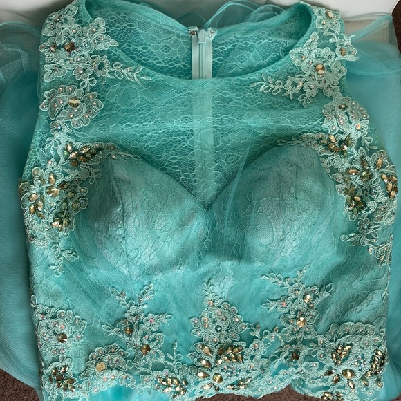 Teal Lace formal Dress - Picture 3 of 3